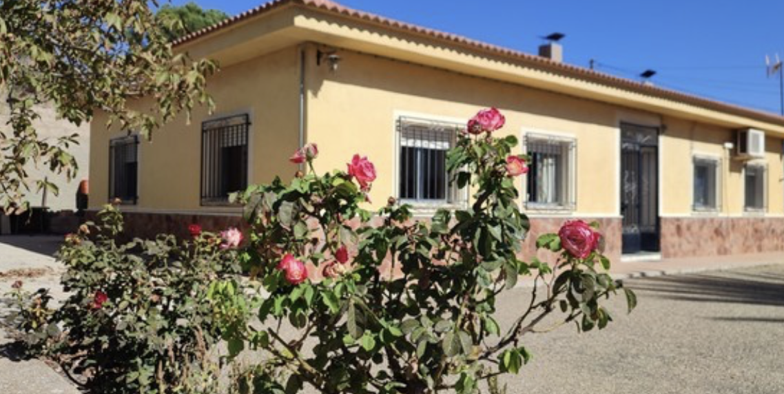 Villa in Armuna, Spain,
