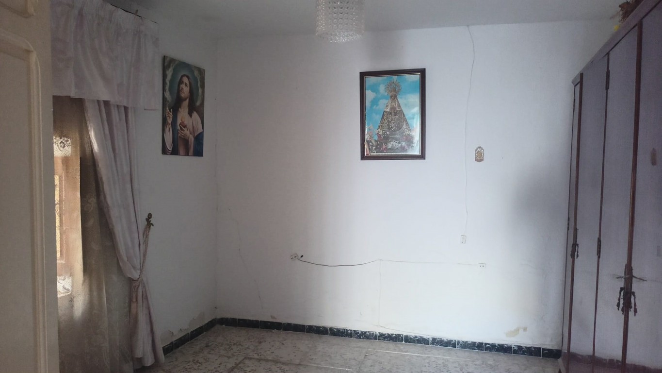 Village Property – Larva