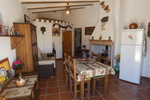 Cave House – Galera