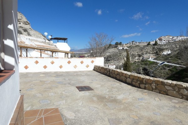 Cave House – Galera