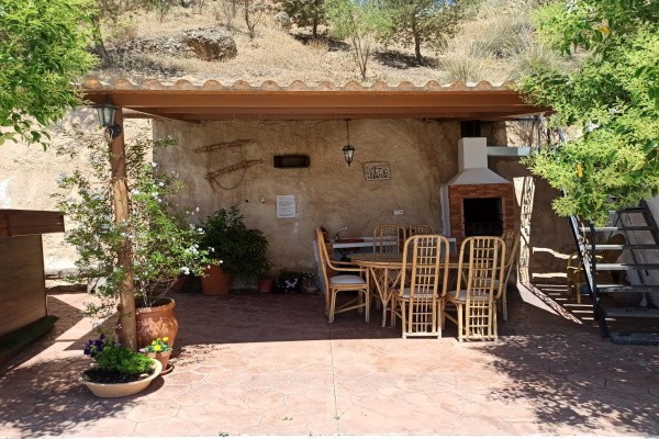 Cave House – Fontanar