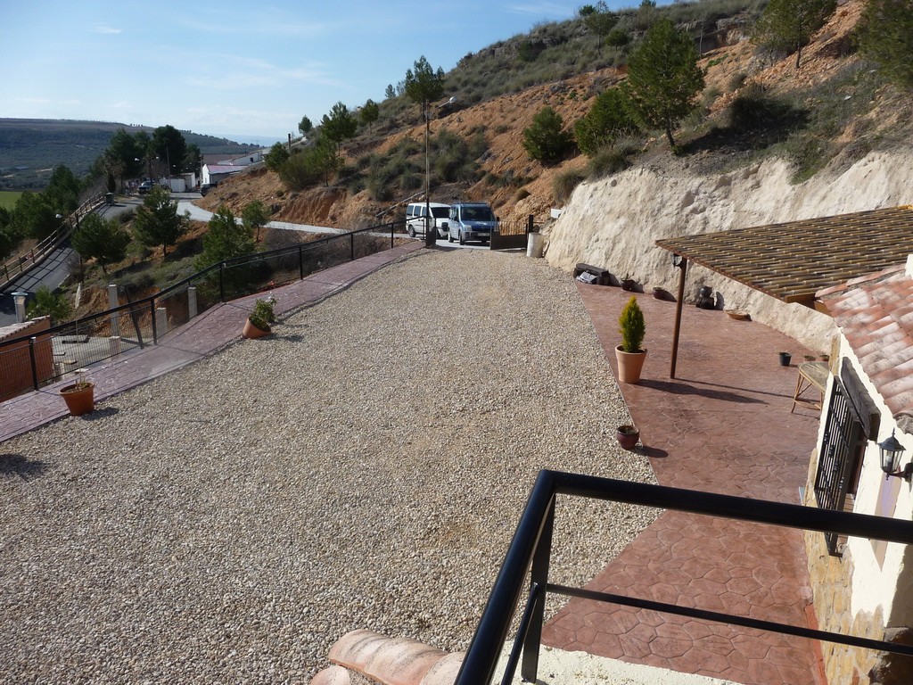 Cave House – Fontanar
