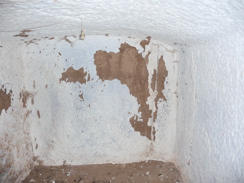 Cave House – Freila