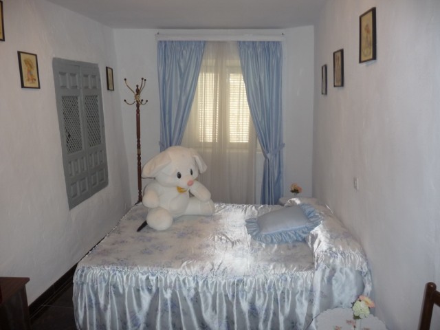 Village Property – Zujar