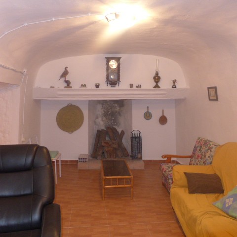 Cave House – Riego Nuevo