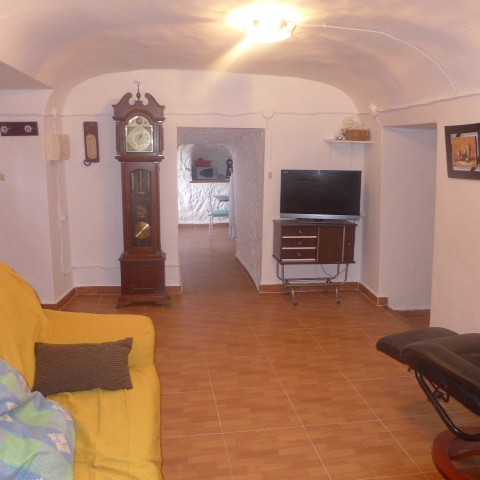 Cave House – Riego Nuevo