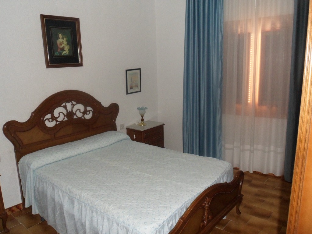 Cave House – Freila