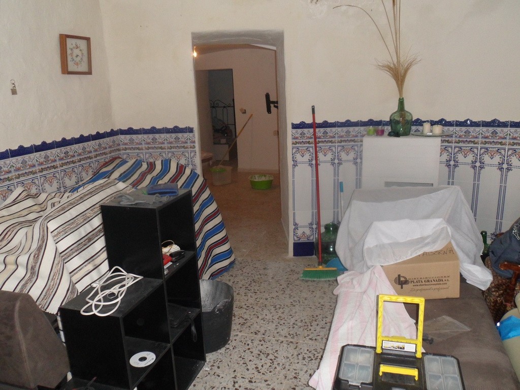 Cave House – Freila