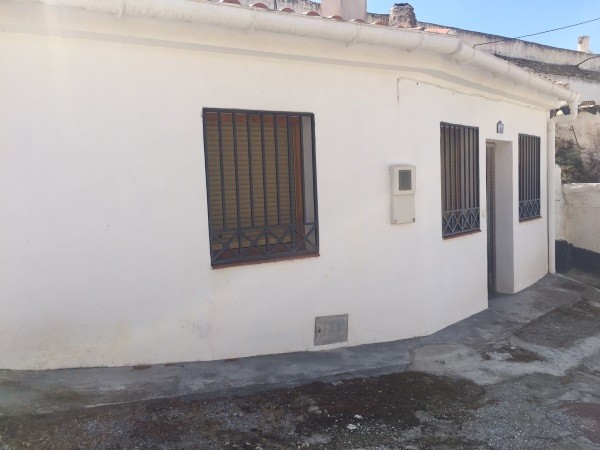 Cave House – Freila