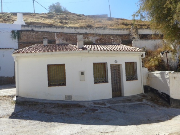 Cave House – Freila