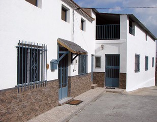 Village Property – Castillejar