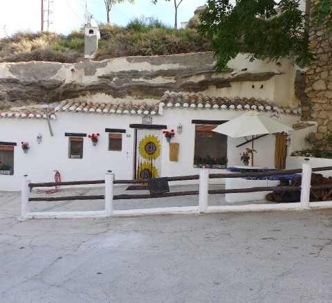 Cave House – Galera