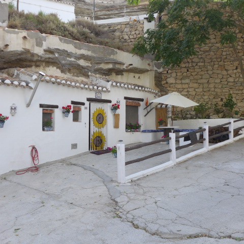 Cave House – Galera