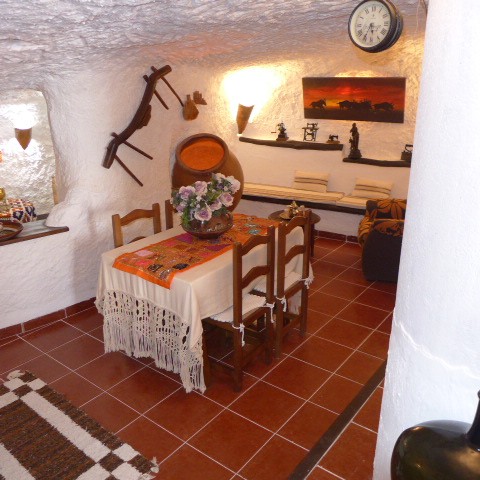 Cave House – Galera