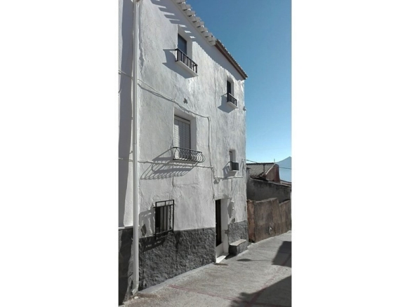 Village Property – Somontin