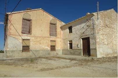 Village Property – Campo Camara