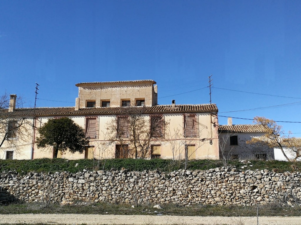 Village Property – Campo Camara