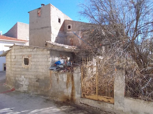 Village Property – Zujar