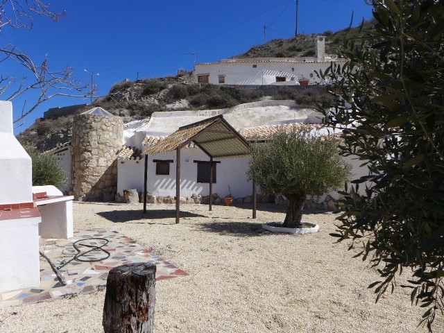 Cave House – Galera