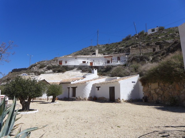 Cave House – Galera