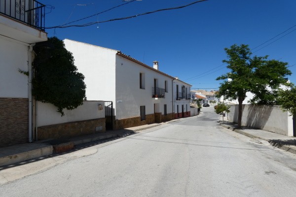 Village Property – Campo Camara