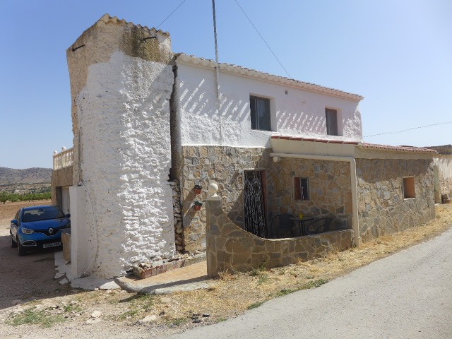 Rural Property – Chirivel
