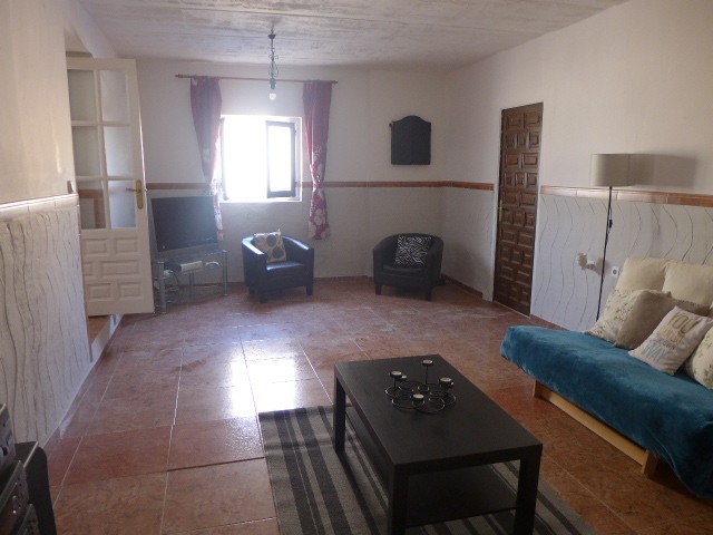 Rural Property – Chirivel