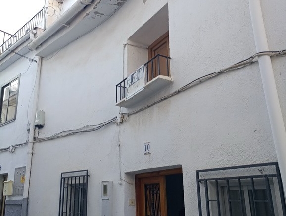 Town House – Baza