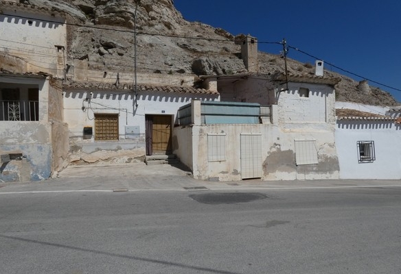 Cave House – Galera