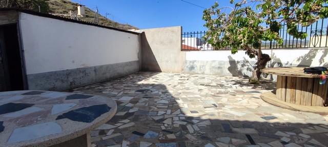 Cave House – Caniles