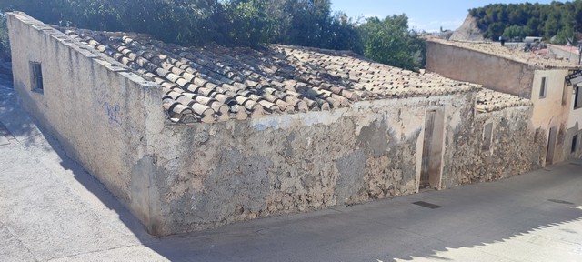 Village Property – Bayarque