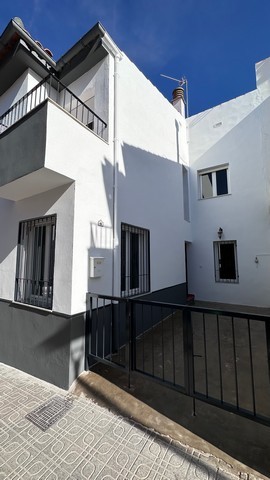 Town House – Caniles