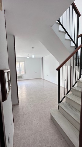 Town House – Caniles