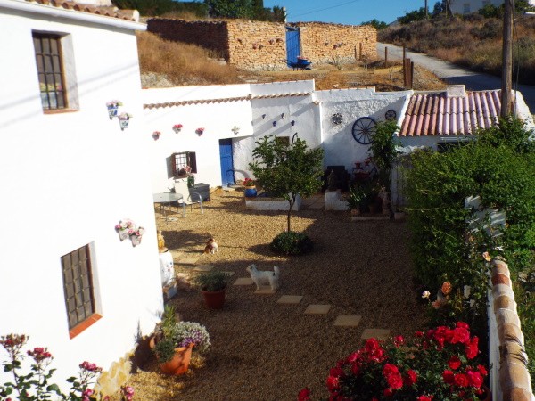 Cave House – Los Olivos