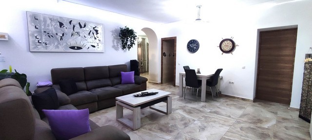 Village Property – Albanchez