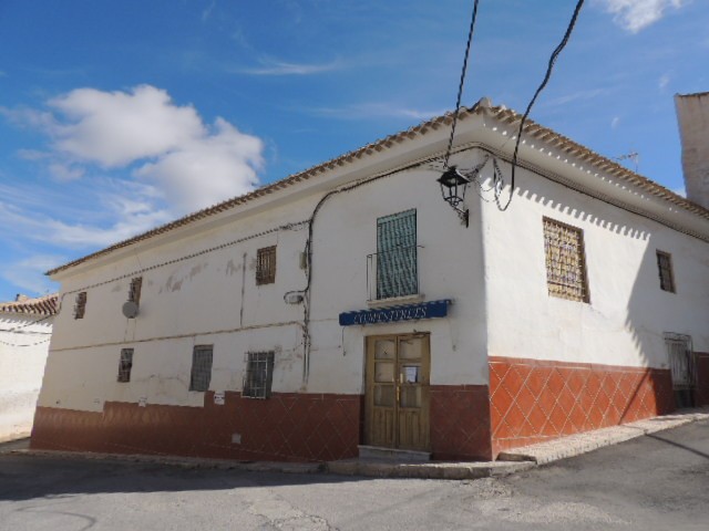 Village Property – Galera