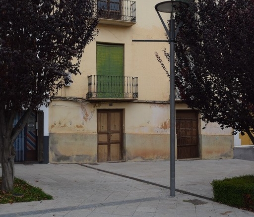 Town House – Baza