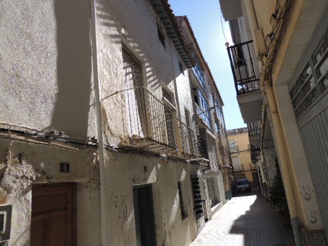 Town House – Baza