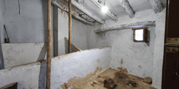 Village Property – Fontanar