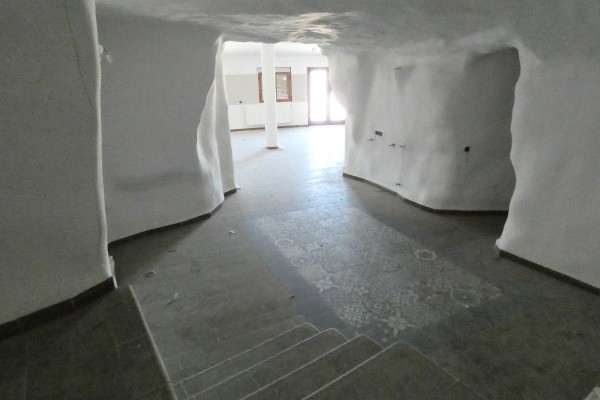 Cave House – Galera