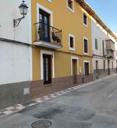 Village Property – Huescar