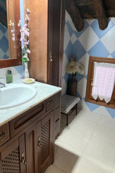 Village Property – Huescar