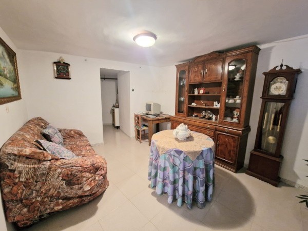 Cave House – Galera