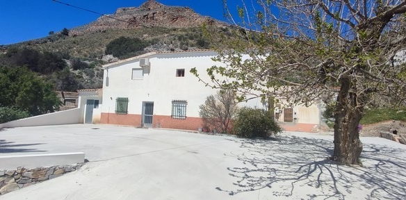 Rural Property – Oria