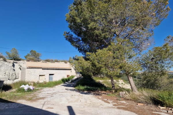 Cave House – Cullar