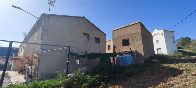 Village Property – Seron