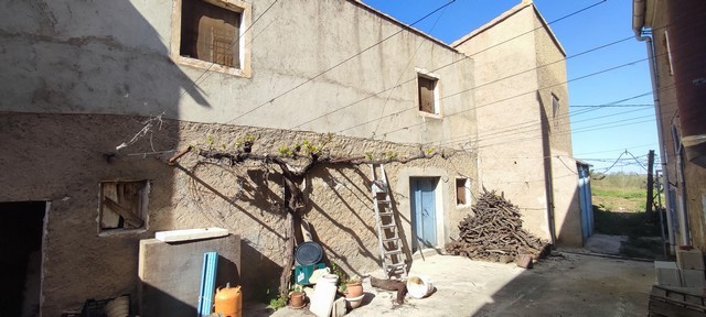 Village Property – Seron