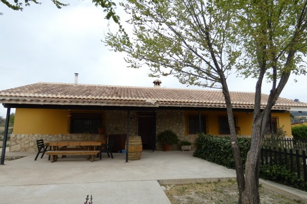 Village Property – Huescar