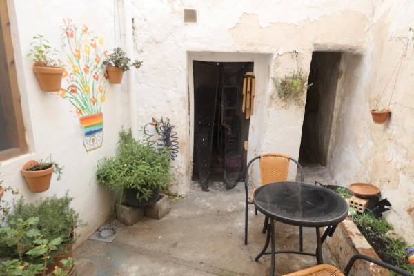 Village Property – Galera