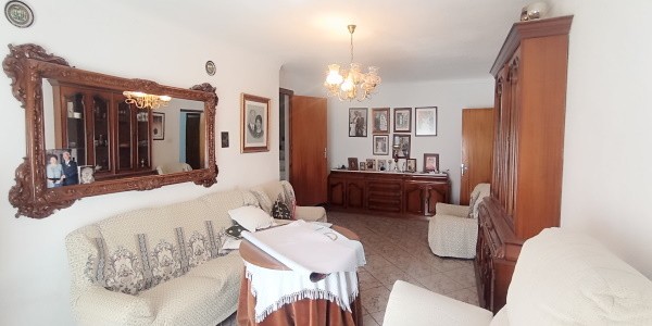 Cave House – Fontanar